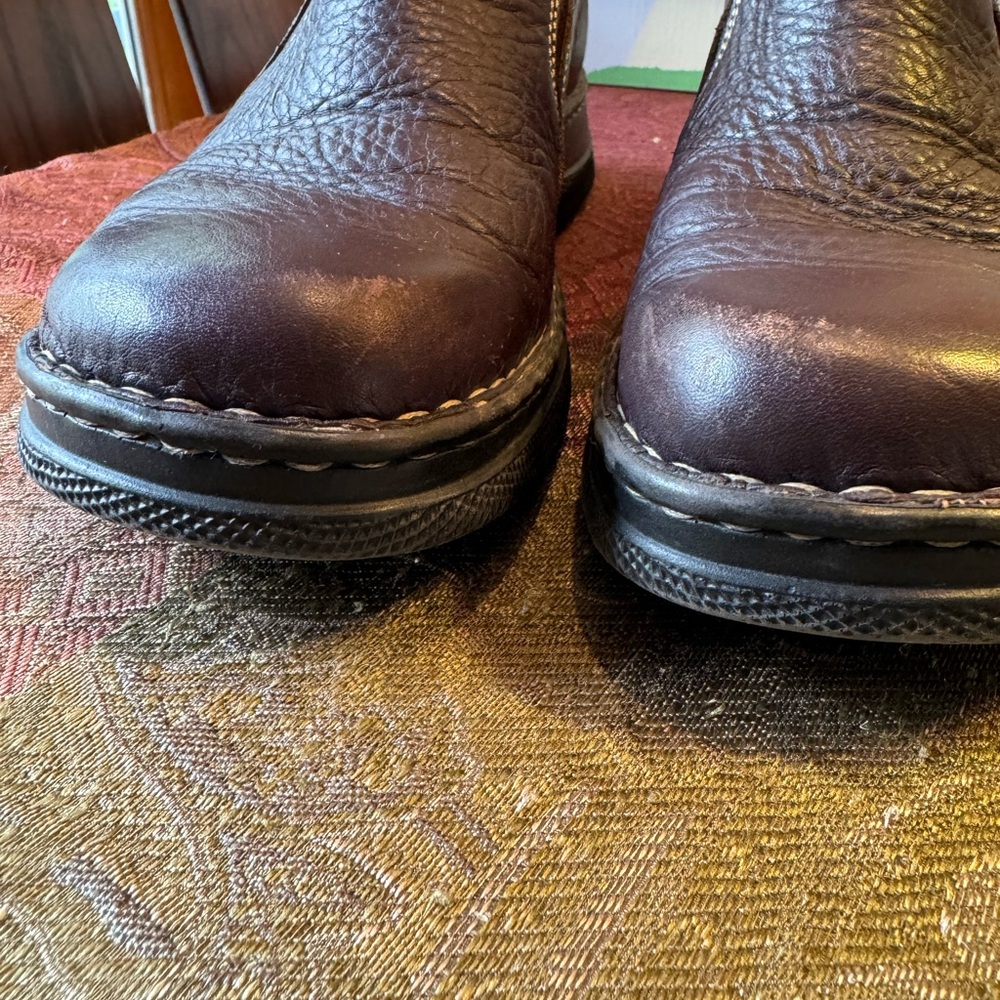 Born Truro Twin-Gore Shoes for Ladies - Picture 6 of 13